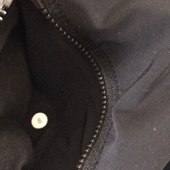 Lululemon 2 toned bomber jacket - Picture 4 of 7